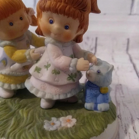 Vintage Special Blessings Helping Hands 1989 - Picture 5 of 11